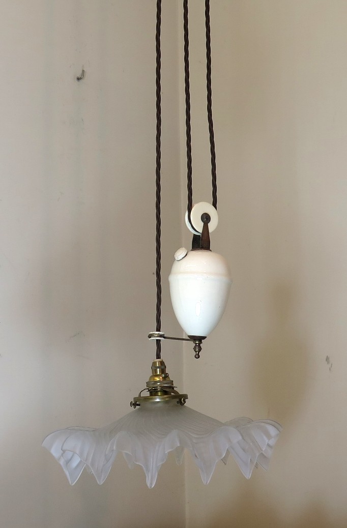 antique hanging lamp 4690
